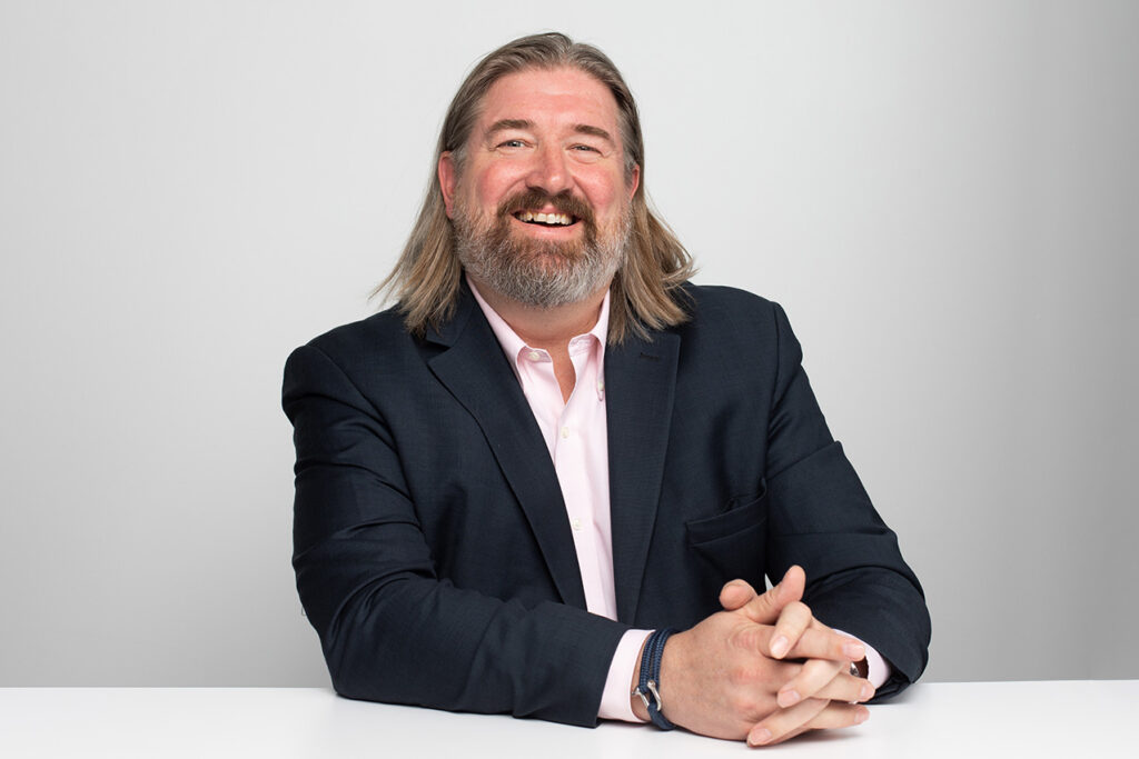 Jonathan Knecht headshot