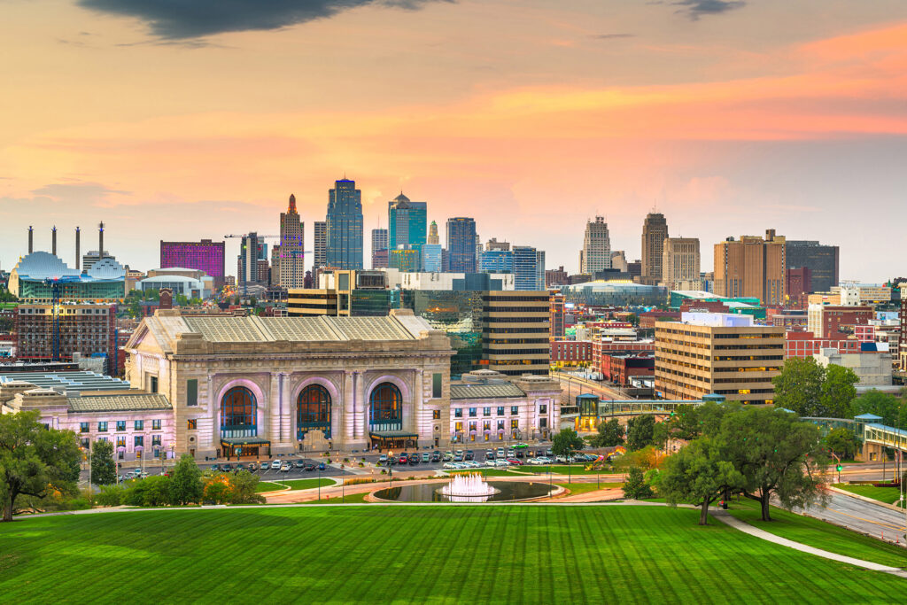 Skyline view of downtown Kansas City at twilight