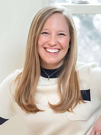 Katherine Lee headshot