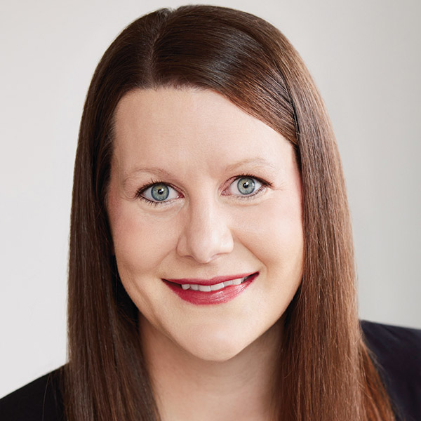 Erin Roebuck headshot