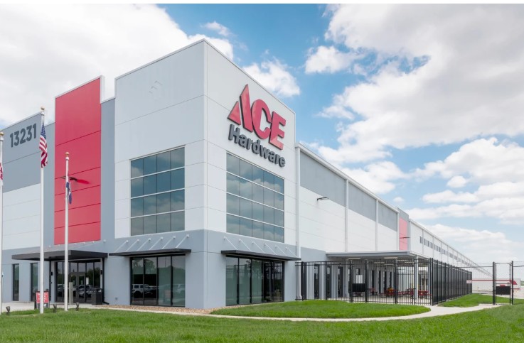 Industrial building with ACE Hardware signage